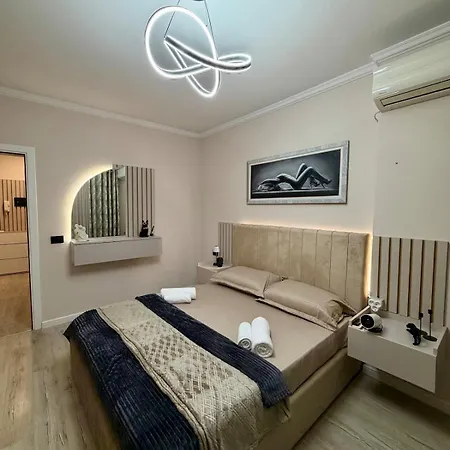 Teds Luxury 3 Apartament *